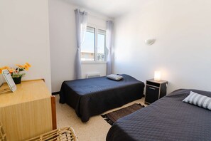 2 bedrooms