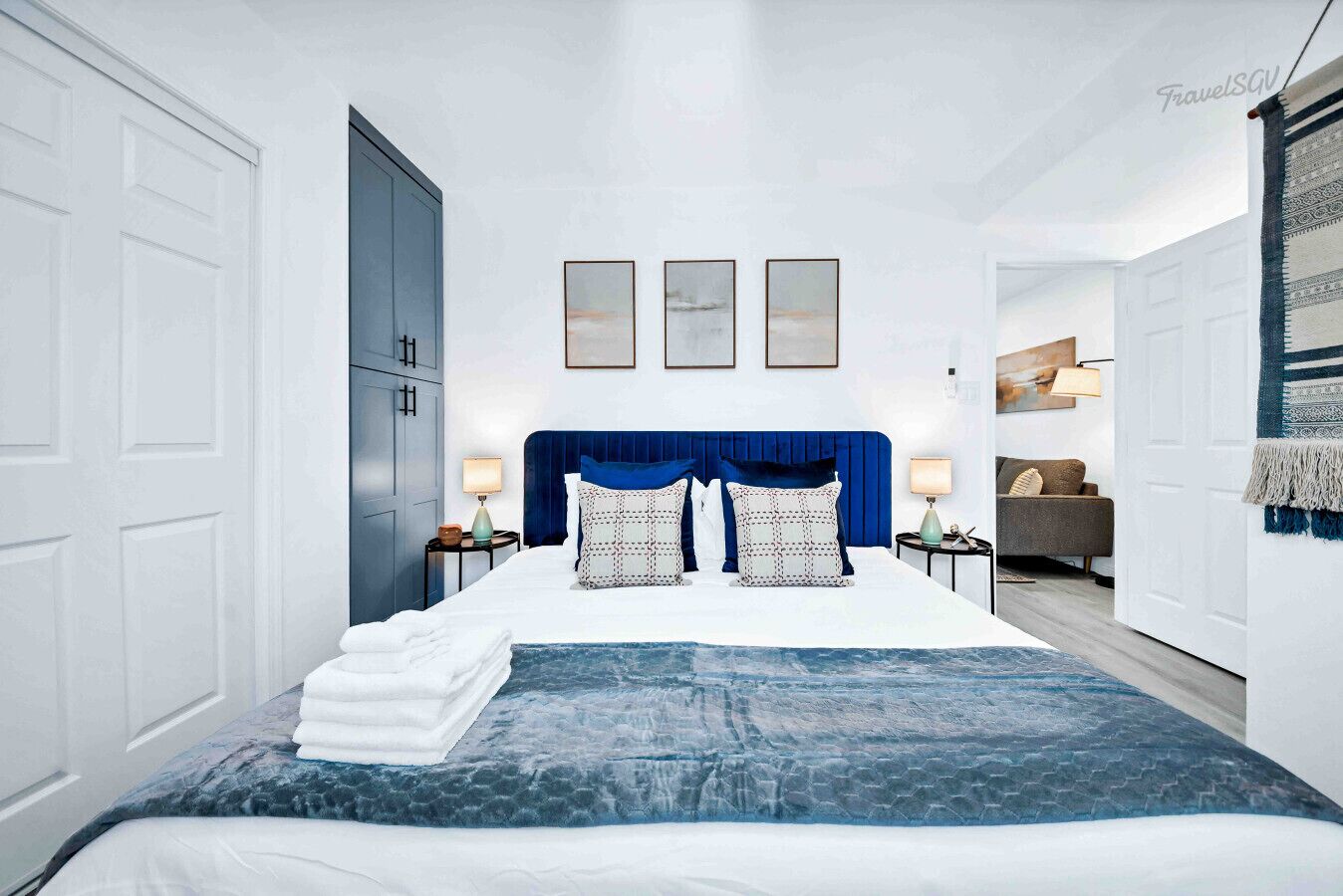 1 habitación, tabla de planchar con plancha, wifi gratis y ropa de cama 