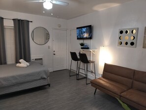 1 bedroom, WiFi, bed sheets