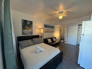 1 bedroom, WiFi, bed sheets