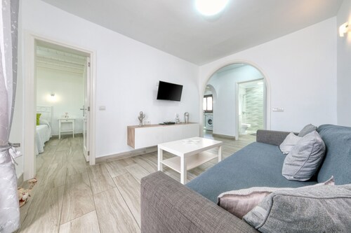 La Marisma - WIFI and Balcony By LVH