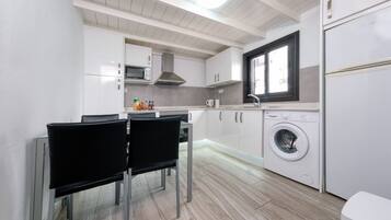 Fridge, microwave, coffee/tea maker, electric kettle