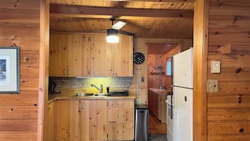 Four à micro-ondes, un four, surface de cuisson