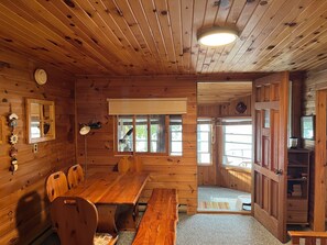 Dining - Peaceful Waterfront Cottage on Ottawa River – Nature Lover’s Retreat! (Westmeath)