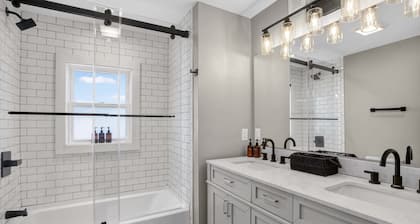 Federal Hill PRIDE 2 - Multi-Level Townhouse