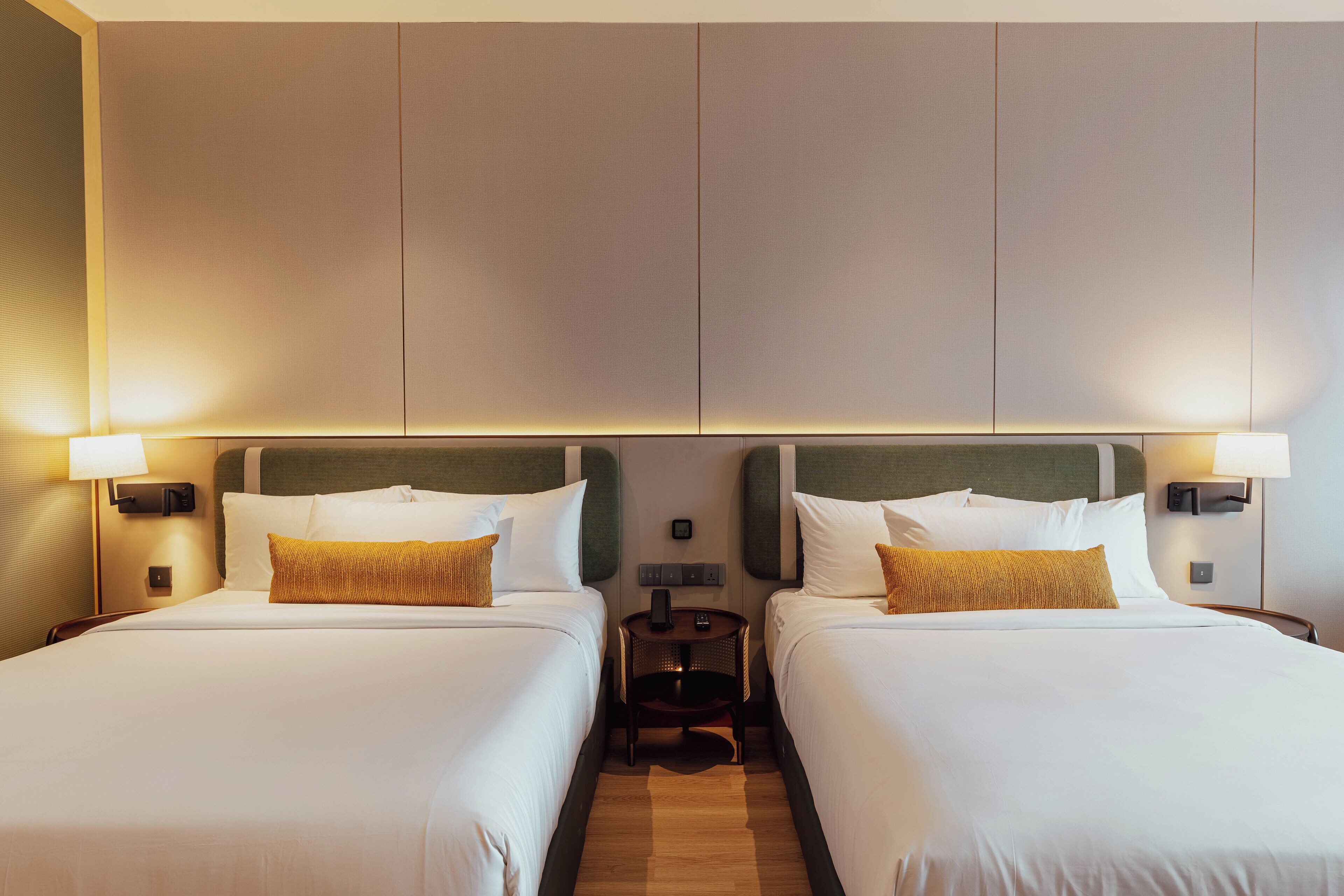 Firemannsrom – deluxe | Safe på rommet, lydisolert, strykejern/-brett og wi-fi (inkludert)