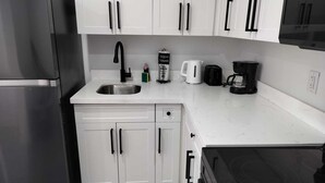 Unclassified image, 5 of 19, button - Relax and Unwind in Miami  6 (Miami)
