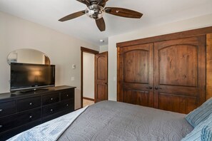 3 Schlafzimmer, kostenloses WLAN, Bettwäsche