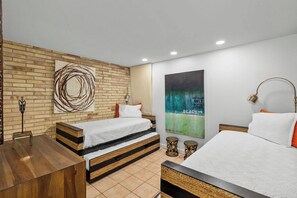 3 bedrooms, iron/ironing board, free WiFi, bed sheets