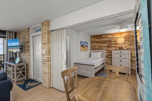 2 habitaciones, tabla de planchar con plancha y wifi gratis 