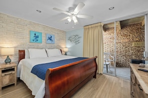 2 chambres, fer et planche à repasser, Wi-Fi gratuit, draps fournis