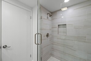 Shower, towels