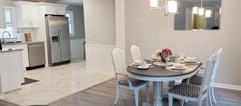 Stone Mountain Getaway- 3 bedroom ranch house