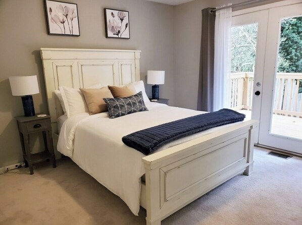 3 bedrooms, iron/ironing board, WiFi, bed sheets