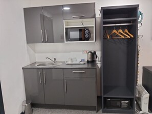 Apartment | Private kitchen | Fridge, microwave, oven, stovetop