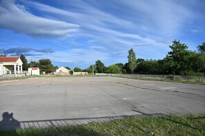 Property grounds - Holiday Home Marija with pool 6+2 (Bukovic)
