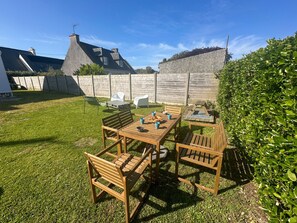 屋外ダイニングエリア