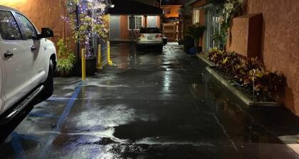 Sunlight Motel