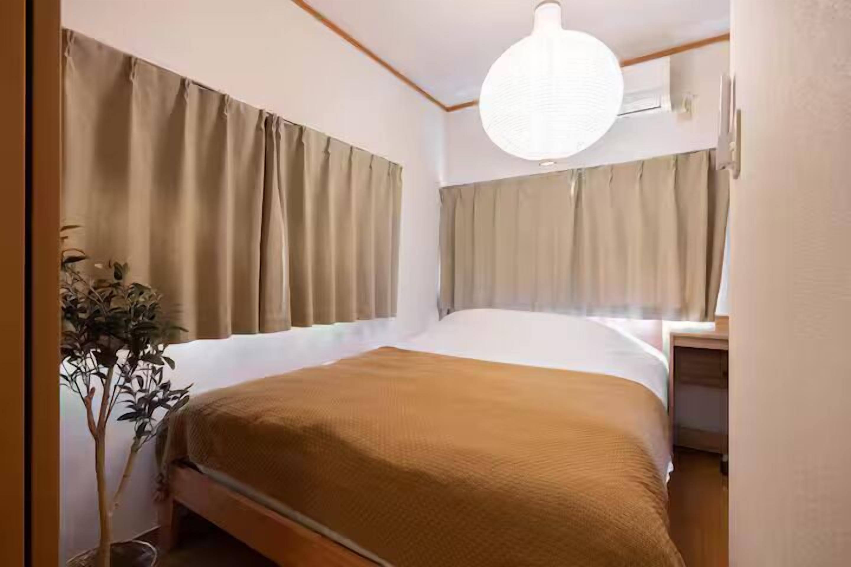 Basic House, City View | Blackout drapes, iron/ironing board, WiFi (free)