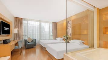 家庭雙床房, 多張床, 熱水浴缸 | 埃及棉床單、高級寢具、特厚豪華床墊、房內夾萬