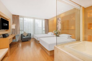 Quarto duplo família, várias camas, banheira de imersão | Roupas de cama de algodão egípcio, roupas de cama premium