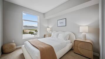 2 bedrooms, iron/ironing board, travel crib, free WiFi