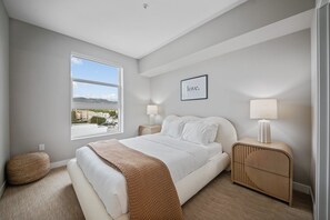 2 bedrooms, iron/ironing board, travel crib, free WiFi