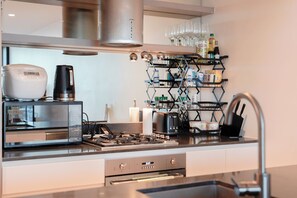 Fridge, microwave, oven, stovetop