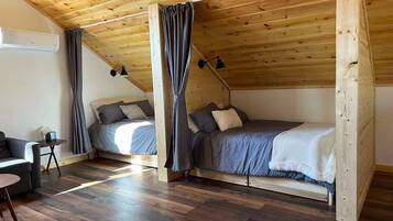 3 bedrooms, desk, iron/ironing board, travel cot