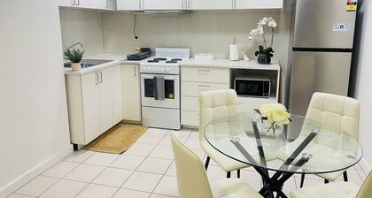 Entire One Bed Room Unit in Norwood, Adelaide. 8 Min drive to the City Centre