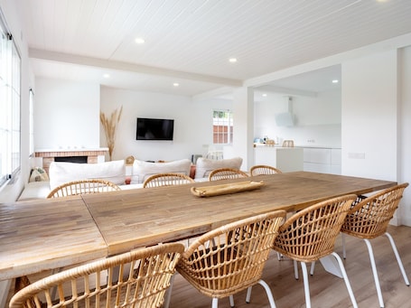 Dining. Large outdoor area, private pool and have fun