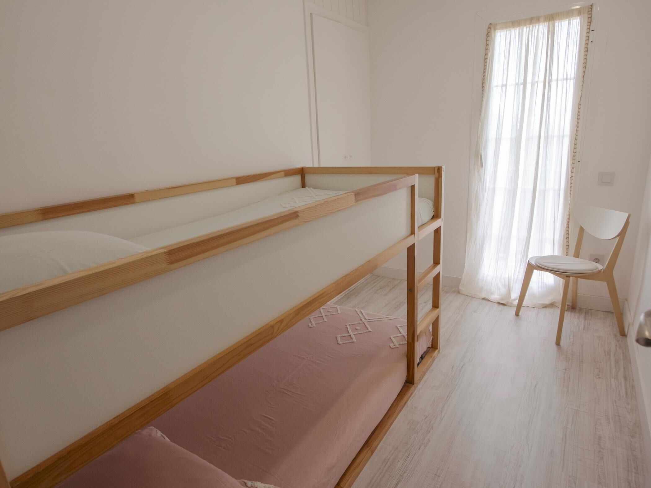 4 slaapkamers, internet, beddengoed