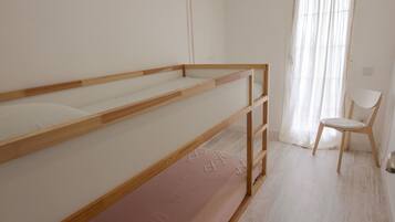 4 slaapkamers, internet, beddengoed