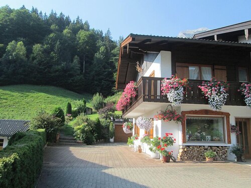 Ferienwohnung 1, 1-2 Personen, 42 qm, Dusche, WC  separat, Balkon, TV, 1 Schlafzimmer, Nichtraucher