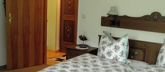 Apartment no. 2, 1-2 persons, 39 sqm, shower/WC, balcony, TV, 1 bedroom, non-smoking