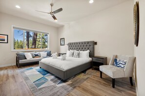 3 Schlafzimmer, Schreibtisch, Bügeleisen/Bügelbrett, kostenloses WLAN
