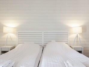 3 bedrooms, Internet