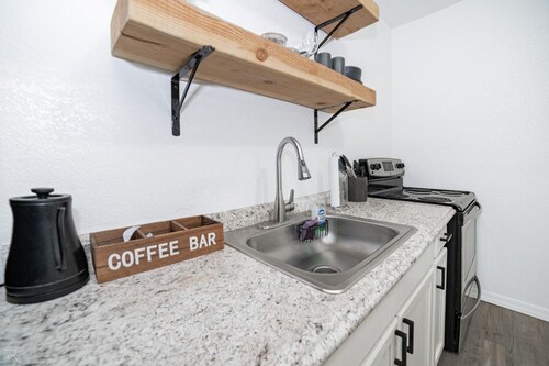 Guest House in the outskirts, Ranch living