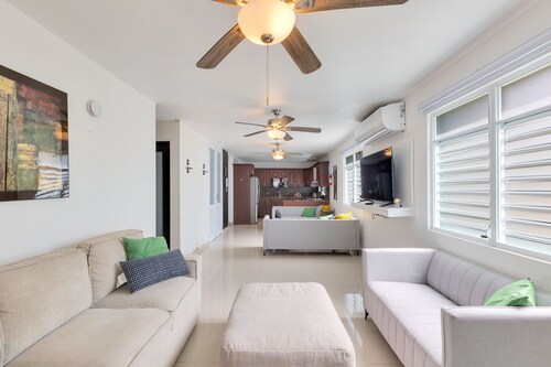 Hacienda M&B · Perfect for Groups, with Pool and Spacious Patio