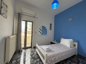 Basic Condo, Partial Sea View | Soundproofing, iron/ironing board, free WiFi - Arena's Place (Faistos)
