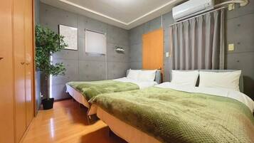 Blackout drapes, iron/ironing board, free WiFi