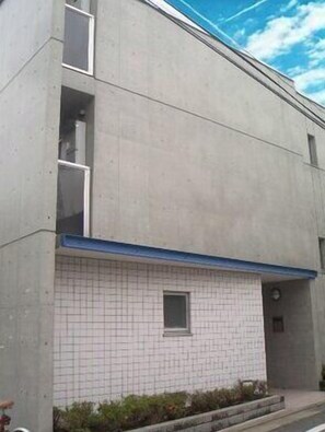 Exterior - Amika First 202 (Tokyo)