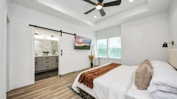 3 habitaciones, tabla de planchar con plancha y wifi gratis
