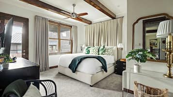 4 habitaciones, tabla de planchar con plancha, wifi y ropa de cama