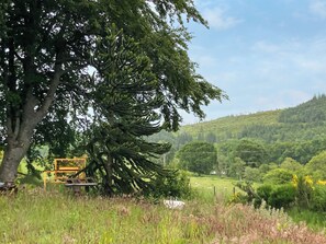 Property grounds - 1 bedroom accommodation in Aigas, near Beauly (Aigas, near Beauly)