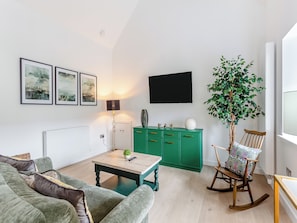 Living area - 1 bedroom accommodation in Aigas, near Beauly (Aigas, near Beauly)