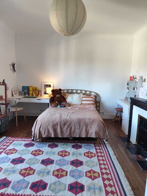 5 Schlafzimmer, Bügeleisen/Bügelbrett, WLAN, Bettwäsche
