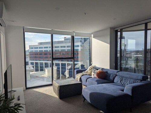 `Grace` 2B2B Modern Apartment in Woden