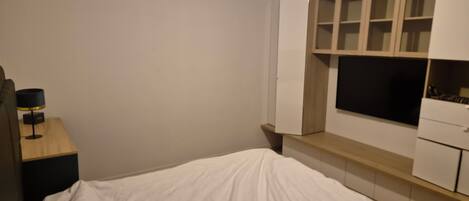 3 間睡房、熨斗/熨衫板、Wi-Fi、床單