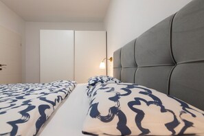 2 chambres, fer et planche à repasser, Wi-Fi gratuit, draps fournis